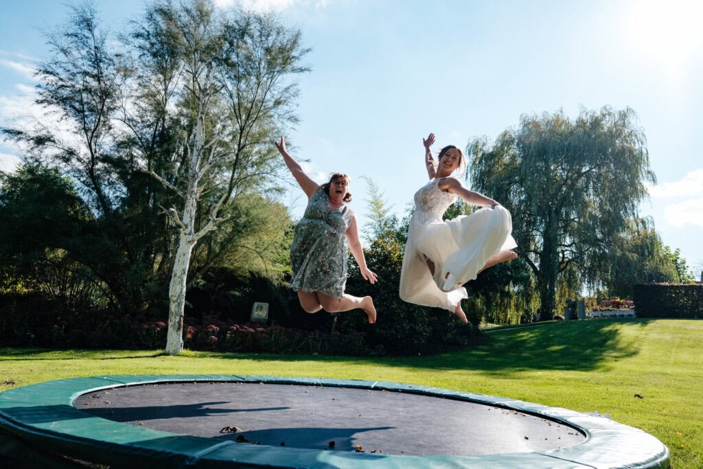 Bruid is een spring in het veld